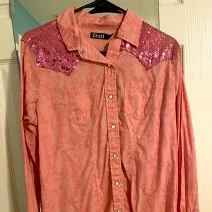 Cruel girl pearl snap